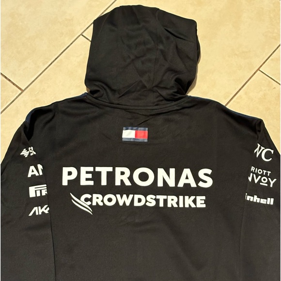 Formula 1 Mercedes Benz Pirelli Hooded Sweatshirt Unisex - Picture 4 of 10